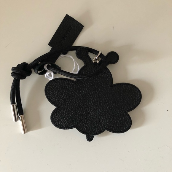Kaws x Dior leather charm - Picture 2 of 2